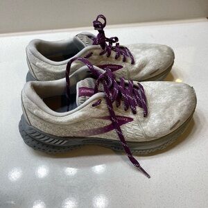 Brooks Women's Running Shoes - Gray and Purple